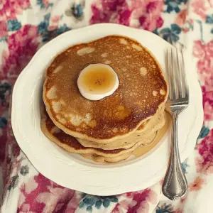 Vanilla Cinnamon Buttermilk Pancakes