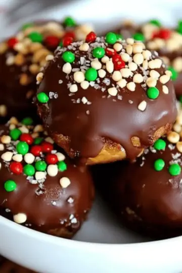 No Bake Holiday Oreo Truffles