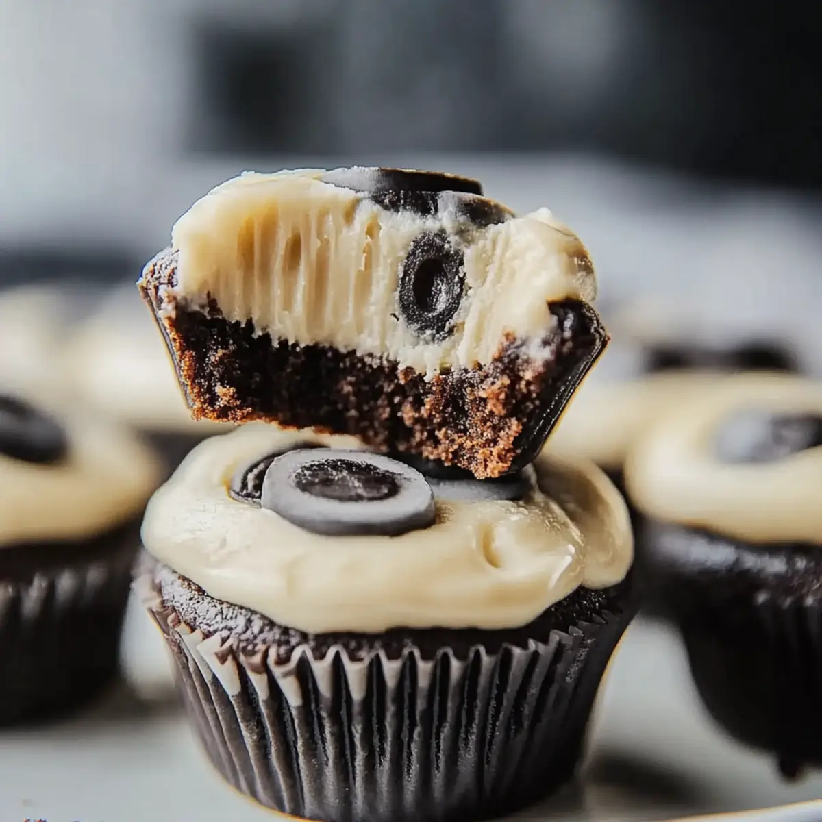 Oreo Cheesecake Bites